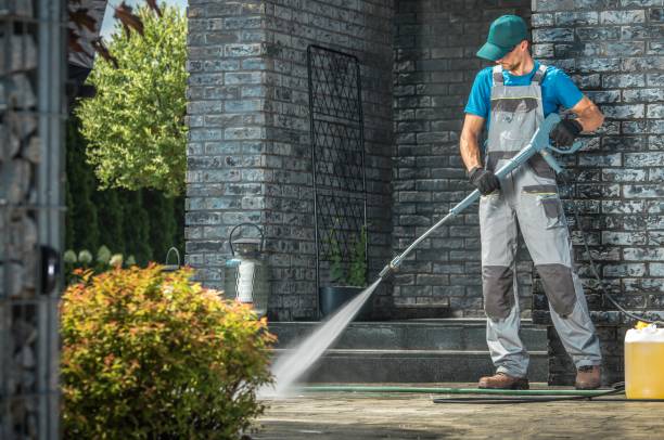 Best Pool Deck Cleaning  in Fontana, CA
