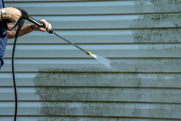 Best Fence Cleaning  in Fontana, CA